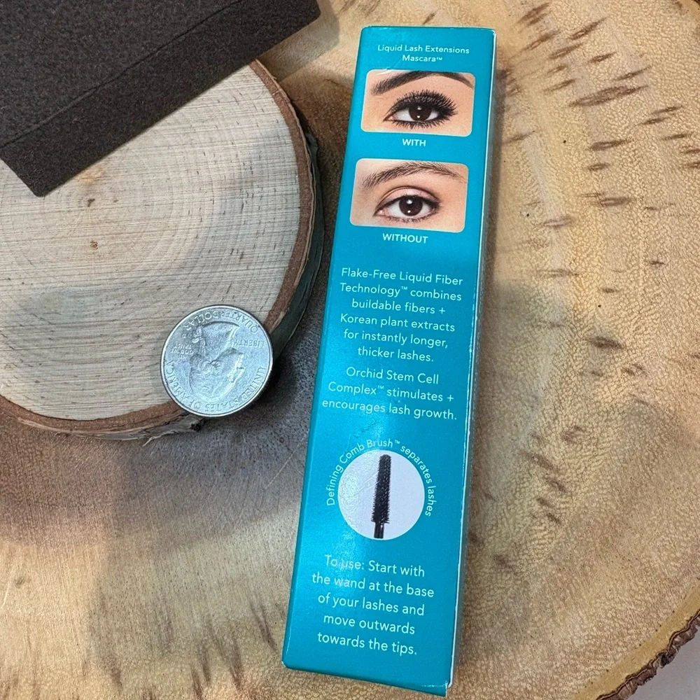 Teal Lengthening Mascara